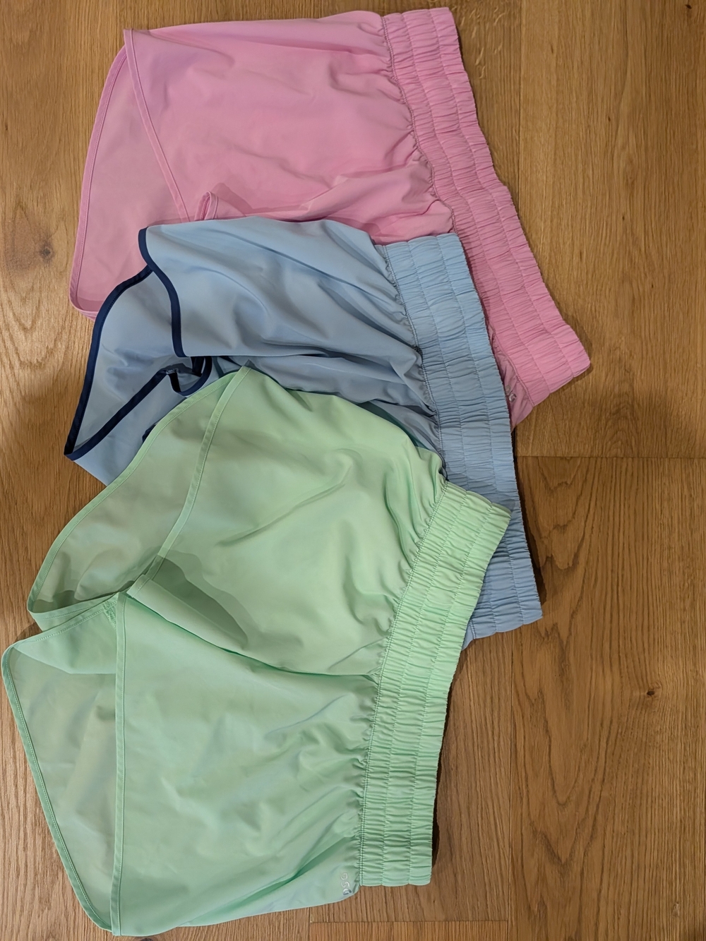 DSG Stride High Waist Shorts - Large - Never Worn